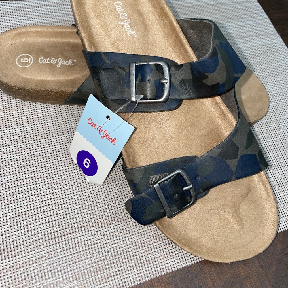 Cat & Jack Camo Slide Sandals Girls Size 6 Double Buckle Footbed New